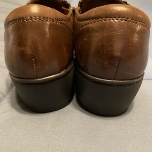 Clarks- Channing Essa- Brown leather- size 10 - good condition